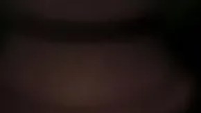 Velas delante de una foto del fallecido activista político Charlie Kirk durante una vigilia.