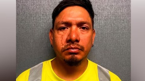 Un hombre de 35 años, identificado como Hugo Hernández-Méndez, fue arrestado y acusado por la muerte de Dacara Thompson, de 19 años