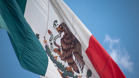 España reconoció la independencia de México en 1836, tras el fallecimiento del monarca Fernando VII.