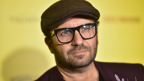 El actor Brad Everett Young estaba regresando de ver una película cuando ocurrió el accidente.