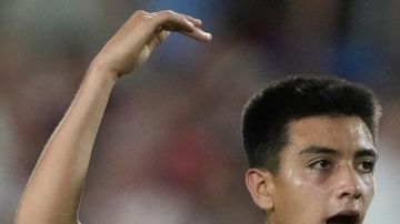 Argentina's Alejo Sarco (9) celebrates scoring his side's opening goal against Cuba during a FIFA U-20 World Cup Group D soccer match at Elias Figueroa Brander Stadium in Valparaiso, Chile, Sunday, Sept. 28, 2025. (AP Photo/Andre Penner)