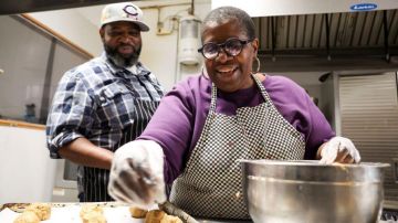 "Descubrí que mi madre biológica era la dueña de la panadería que yo frecuentaba en el barrio"