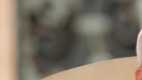 El papa León XIV, durante una audiencia general en la Plaza de San Pedro.