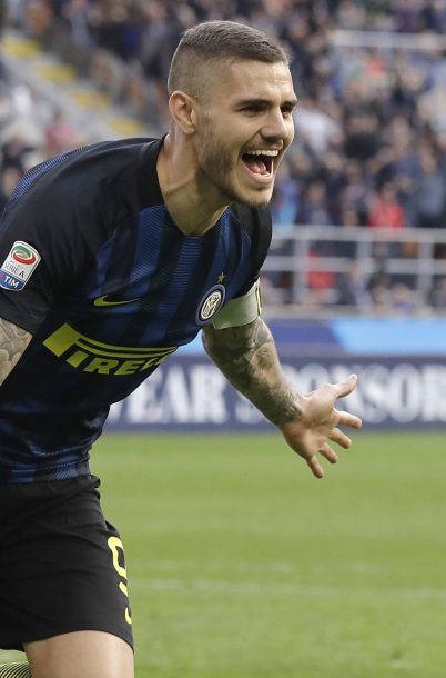 Inter Milan's Mauro Icardi celebrates after scoring during the Serie A soccer match between Inter Milan and Atalanta at the San Siro stadium in Milan, Italy, Sunday, March 12, 2017. (AP Photo/Antonio Calanni)