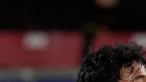 México se debate su clasificación a los octavos de final con España y Brasil.