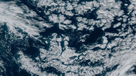 Priscilla se encontraba el lunes a unas 205 millas (330 kilómetros) al oeste-suroeste de Cabo Corrientes