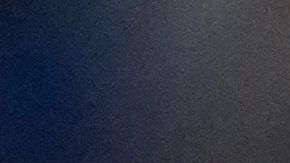 Yoshinobu Yamamoto reacciona tras recibir un hit de Bryce Harper, de los Phillies, durante el juego 3 de la Serie Divisional realizado en el estadio de los Dodgers.