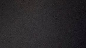 Andy Pages (44) celebra con Max Muncy y Teoscar Hernández luego de que los Dodgers anotaron la carrera del triunfo en una rola del cubano que se convirtió en error de los Phillies en el undécimo inning. Los Ángeles ganó la serie.