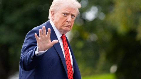 Trump dice que "Estados Unidos quiere ayudar a China, no perjudicarla"