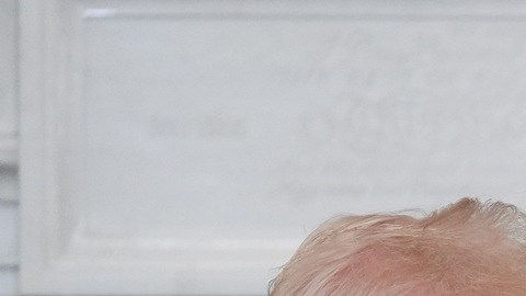 El presidente Donald Trump y la fiscal general, Pam Bondi, quien fue su abogada personal.