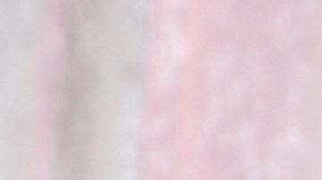 Ana Bárbara se enfurece por falla de audio y tira el micrófono al suelo