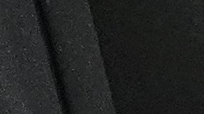 Voluntarios preparan comidas en una organización comunitaria en Filadelfia, ante la falta de solución al cierre y a la ayuda alimentaria.