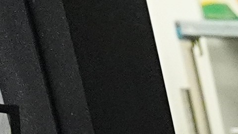 Voluntarios preparan comidas en una organización comunitaria en Filadelfia, ante la falta de solución al cierre y a la ayuda alimentaria.