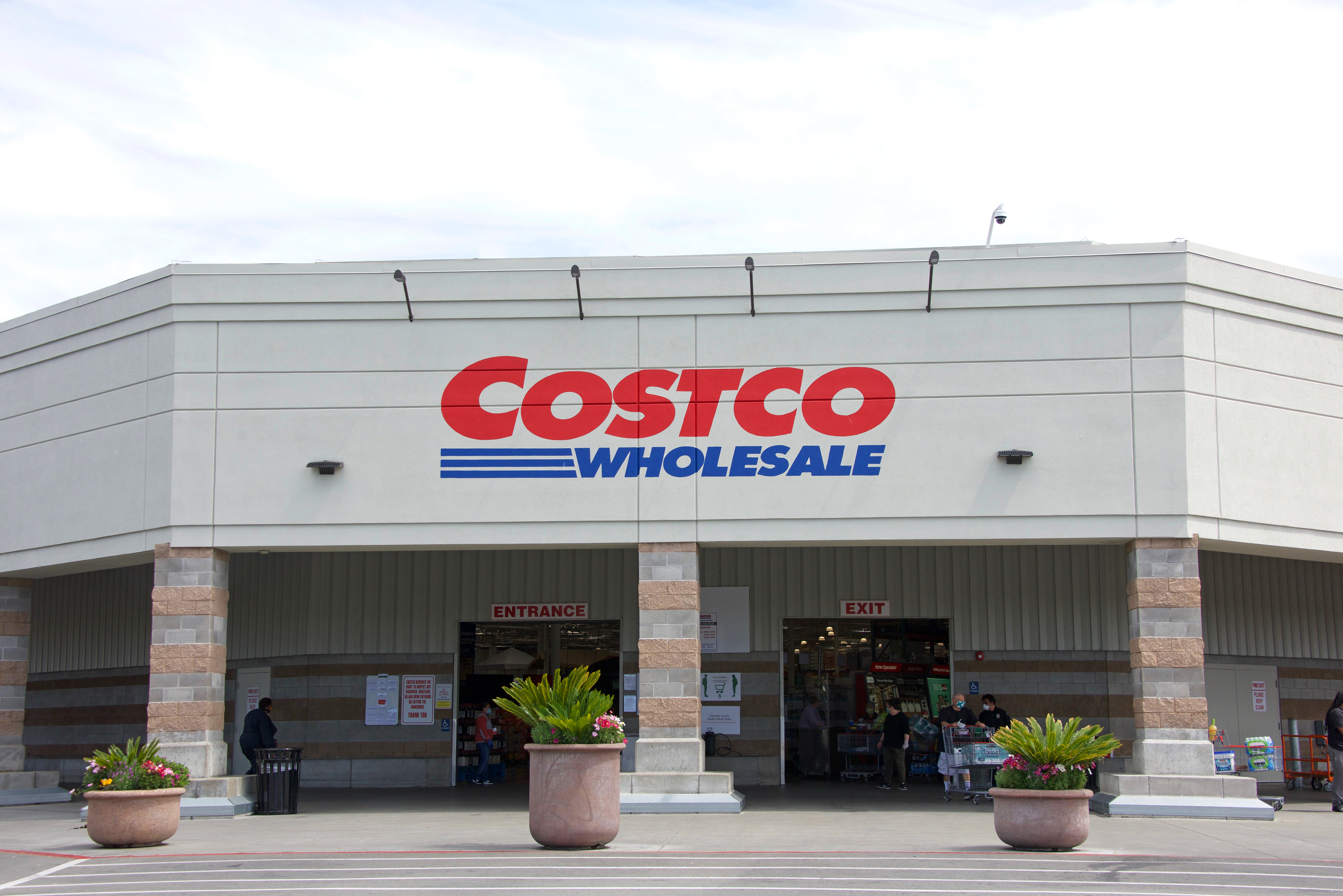 Costco cerrará todas sus tiendas en EE.UU. este lunes: qué otras cadenas estarán abiertas