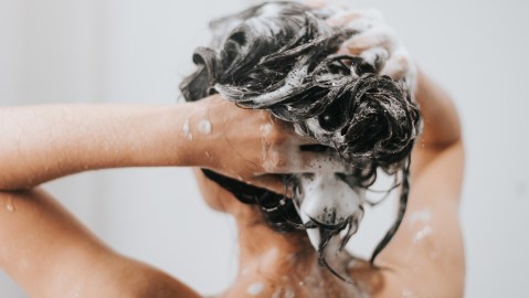 Verdades sobre el cuidado del cabello: 4 mitos desmitificados por expertos