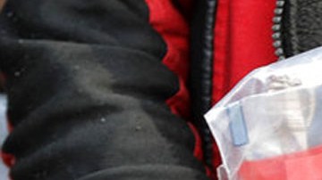 Inmigrante menor de edad detenido por las autoridades migratorias