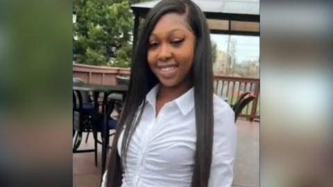 Renia Lewis