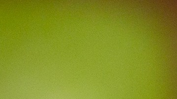 El pepino debes cortarlo en rodajas en la licuadora, añadiendo el bicarbonato y un par de ingredientes extra.