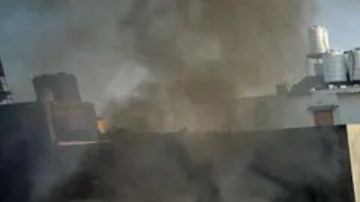 La guerra ha destruido gran parte de Gaza y los gazatíes están "desesperados" por un alto el fuego.