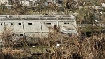 La vista aérea muestra los daños causados por el huracán Melissa en Black River, Jamaica.