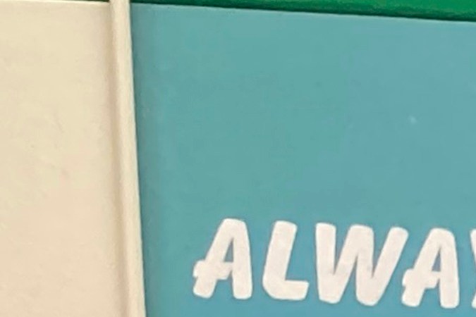 Estudiantes en su hora de almuerzo gratuito en la escuela primaria Lowell en Albuquerque, Nuevo México.