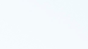 Agentes de ICE irrumpieron en el taller mecánico de Javier Ramírez, ordenando: "¡Agárralo! ¡Es mexicano!".