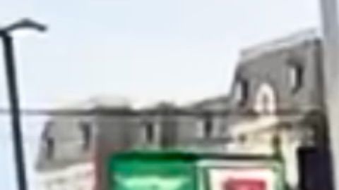 Captura de imagen del momento en que José Medina es detenido.