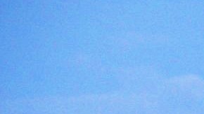 la niña presentaba hipotermia leve y acidosis láctica leve, pero sin lesiones físicas.