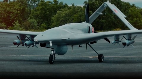 El Bayraktar es uno de los drones más conocidos que han sido desarrollados y fabricados por la compañía turca