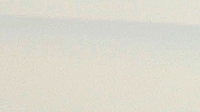 La NTSB abrió una investigación para determinar si la grieta fue causada por un impacto en pleno vuelo