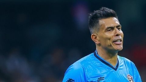 Ciudad de México, 1 de noviembre de 2025. Álvaro Fidalgo en lamento, durante el partido correspondiente a la jornada 16 del torneo Apertura 2025 de la Liga BBVA MX, entre las Águilas del América y los Esmeraldas del León, realizado en el estadio Ciudad de los Deportes. Foto: Imago7/ Diego Padilla