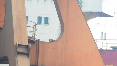 China reinicia exportación de tres metales raros a EE.UU.