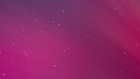 La NOAA emite alerta G4 por una potente tormenta solar que podría intensificar las auroras boreales visibles.