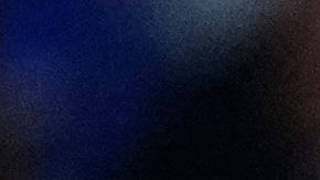 Salomón Rondón, figura del Real Oviedo, protege un balón durante el juego contra el Barcelona.