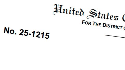 Corte de Apelaciones concedió una protección de emergencia contra orden de suspender licencias a miles de inmigrantes.
