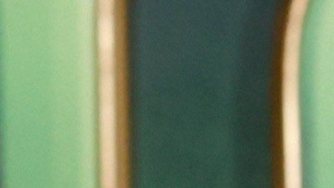 Acusan al hombre que se abalanzó sobre Ariana Grande en el estreno de 'Wicked' en Singapur