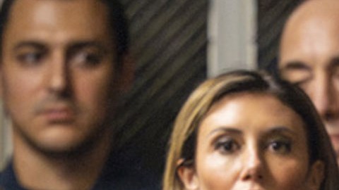 Donald Trump y Alina Habba