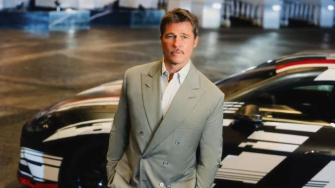 Brad Pitt con el Mercedes-AMG GT 4-puertas Coupé