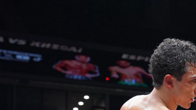 Divino Espinoza vs. Arnold Khegai