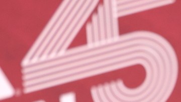 Emiliano Aguilar honra a su abuelo y debuta en el regional mexicano con ‘Lamberto Quintero’