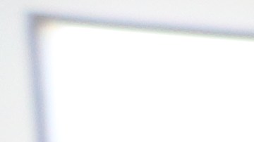 Comerciantes de la Plaza México afirman que pocos consumidores llegan a hacer sus compras.