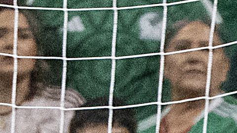 San Antonio, Texas, Estados Unidos, 18 de noviembre de 2025. Ángel Malagón recibe gol, durante el partido de preparación del MEXTOUR 2025, entre la Selección Nacional de México y la Selección de Paraguay, realizado en el Alamodome. Foto: Imago7/ Etzel Espinosa