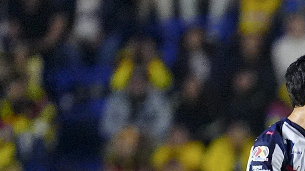 Sergio Ramos celebra el triunfo global de Rayados sobre América.