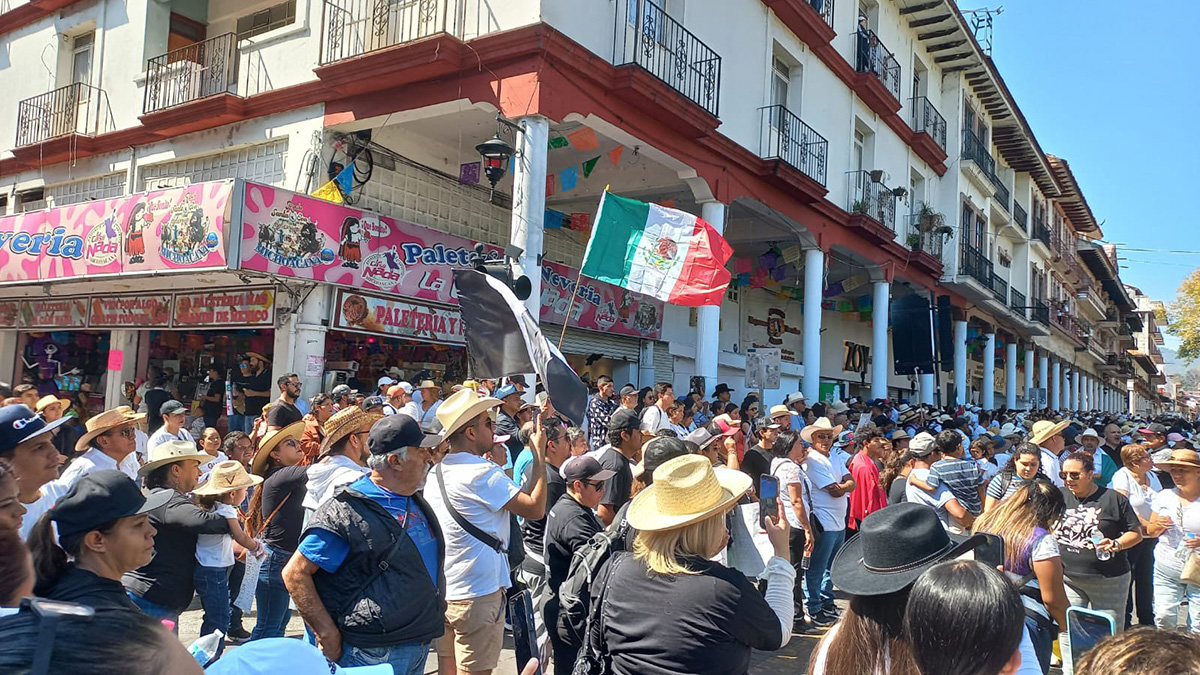 Miles personas salieron a las calles de Uruapan para exigir paz tras el ...