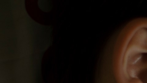 A dormir también se aprende: cómo funcionan las escuelas de sueño para familias