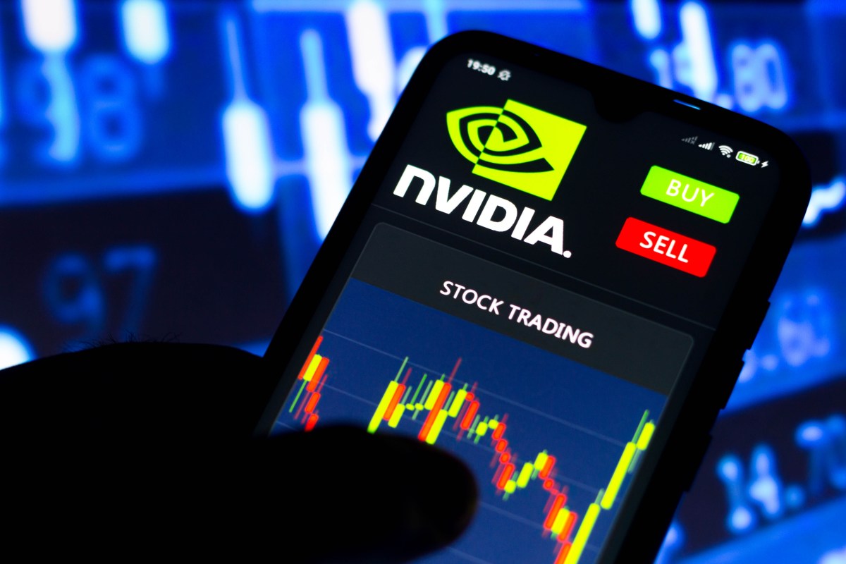 Ganancias y acciones de Nvidia se disparan - La Opinión
