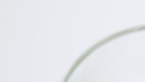 FDA elimina advertencia sobre medicamentos para la menopausia a base de hormonas