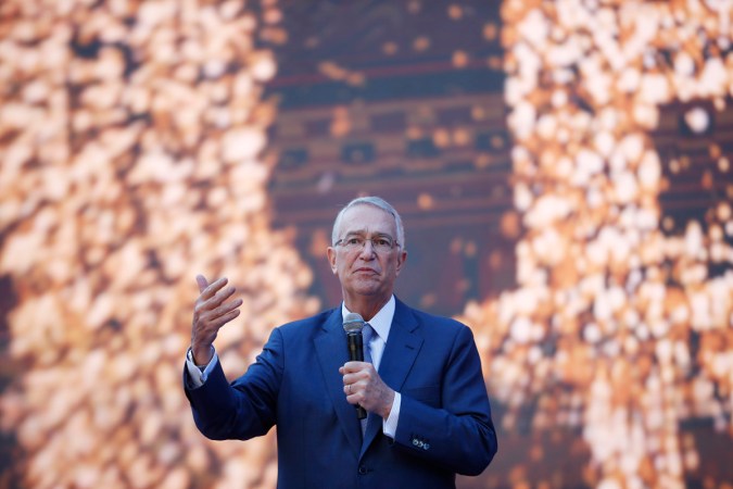 Suprema Corte de México exige al empresario Ricardo Salinas Pliego pagar deuda fiscal millonaria