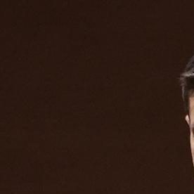 LIVERPOOL (United Kingdom), 03/11/2025.- (L-R) Real Madrid manager Xavi Aonso, Real Madrid's Director of Institutional Relations Emilio Butragueno, and Trent Alexander-Arnold of Real Madrid look at tributes to former Liverpool player Diogo Jota in Liverpool, Britain, 03 November 2025. Real Madrid will face Liverpool in their UEFA Champions League soccer match on 04 November. (Liga de Campeones, Reino Unido) EFE/EPA/ADAM VAUGHAN