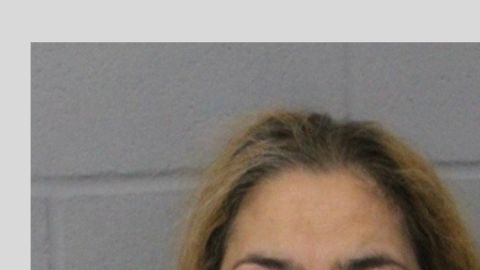 Los sospechosos, de izquierda a derecha: Michelle Garcia (51 años), Crystal Garcia (21), Juan Pablo Castro (30), Mache Carney (32), y Maynard Lefevers (21).